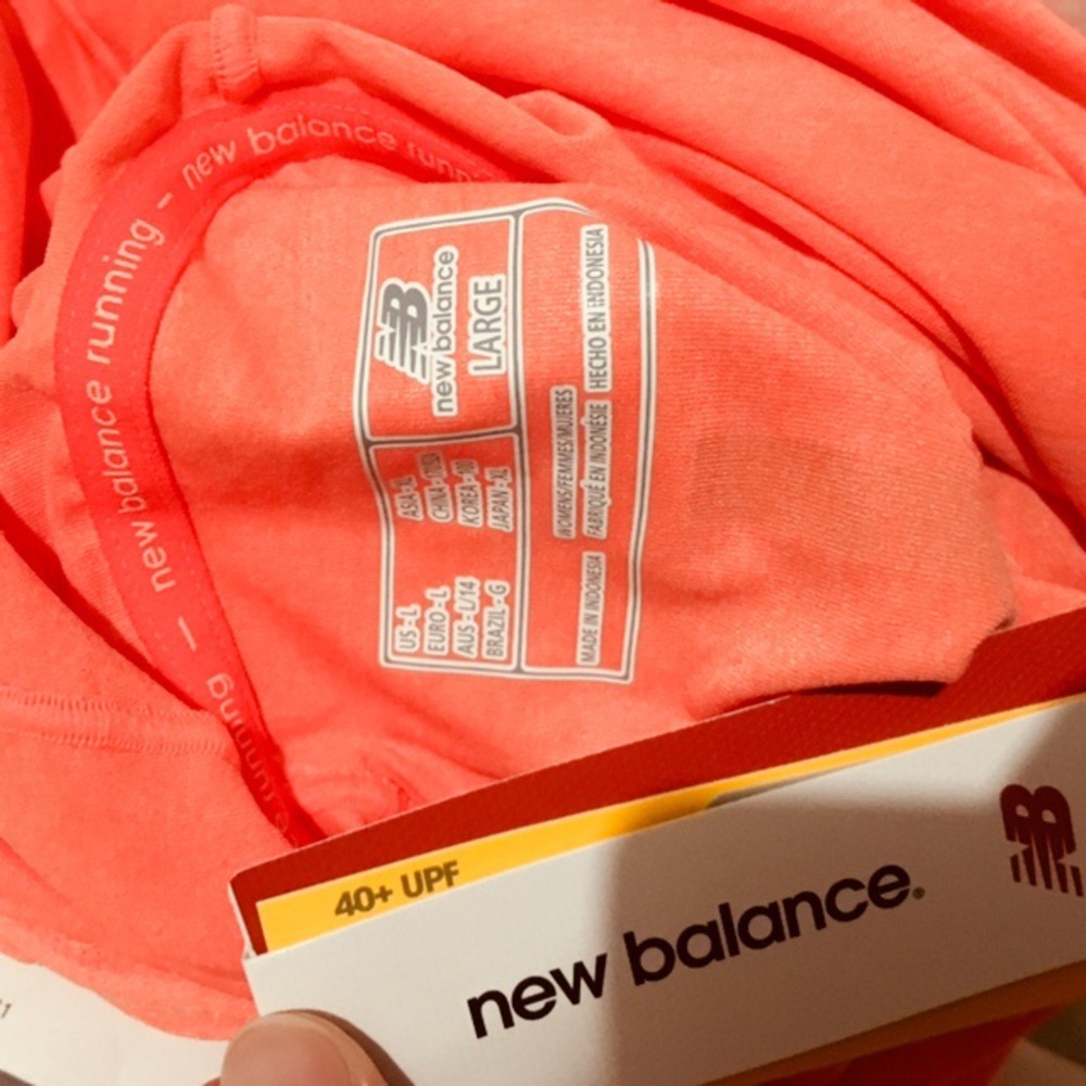 Last one!new New Balance UPF 40+ running top - Picture 6 of 8